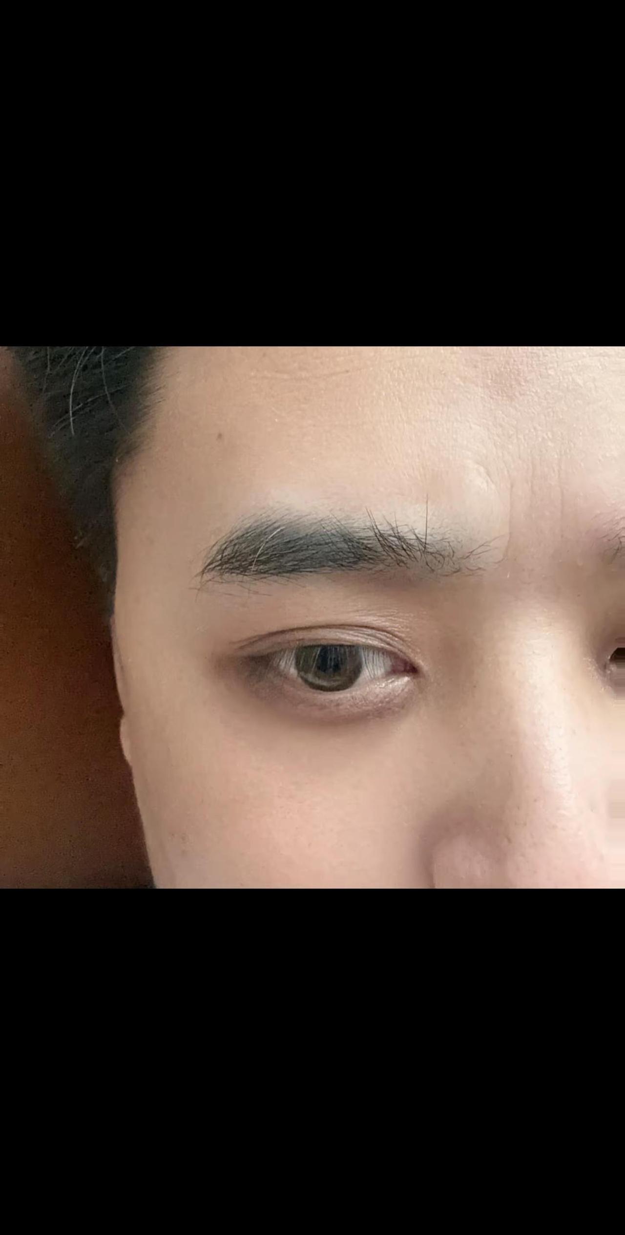 眉毛都白了