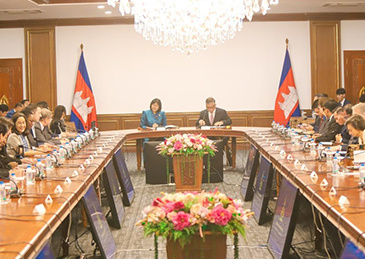 【#柬埔寨向26国通报驱逐超8000人#】#驱逐超8000人柬埔寨向26国通报#