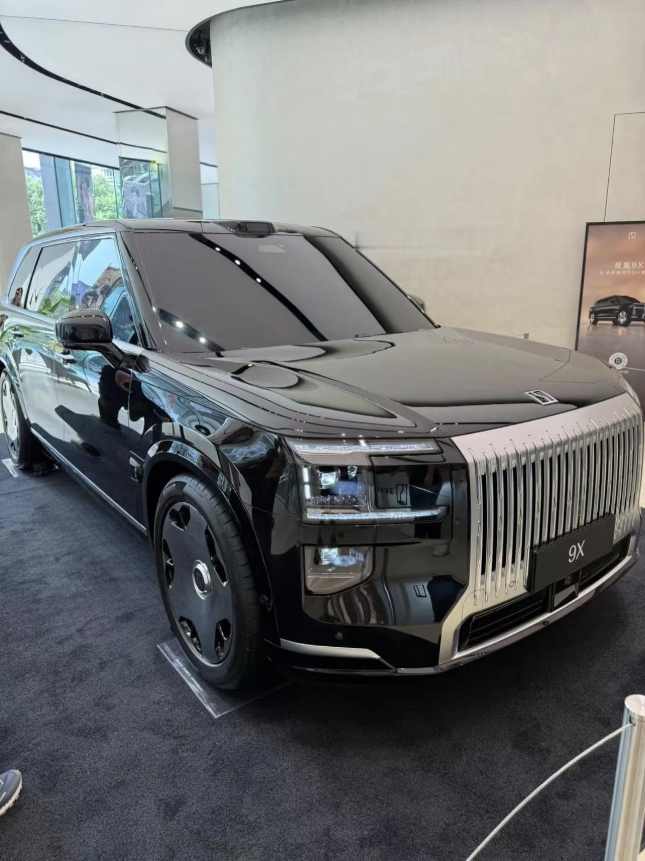 豪华 MPV 新贵ZEEKR 9X，二手准新车溢价
ZEEKR 9X 作为极氪 
