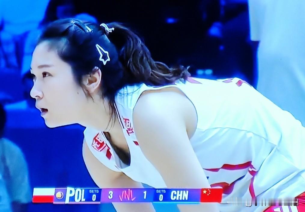 中国女排3-1战胜波兰女排，3胜1负结束世联赛南京站的比赛！
 
 
北京时间6