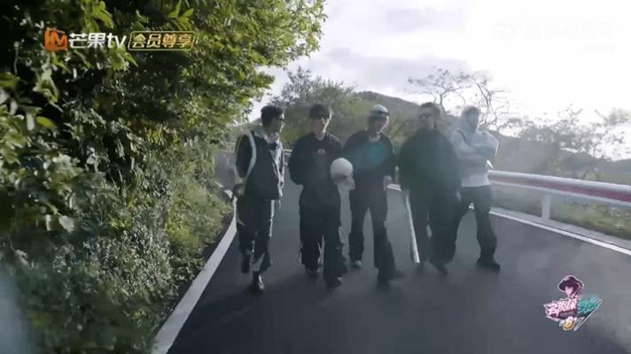 石凯偶像剧男主限时返场   凯凯：“这整片海湾都是我的”“那我也是你的咯”，切换