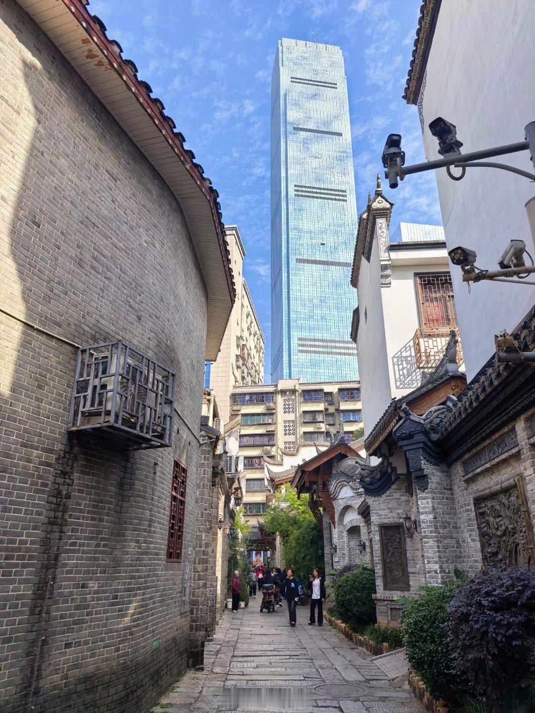 打卡丰盈西里/苏家巷、坡子街、太平老街、解放西路、南门口及多个周边巷弄，没想到逛