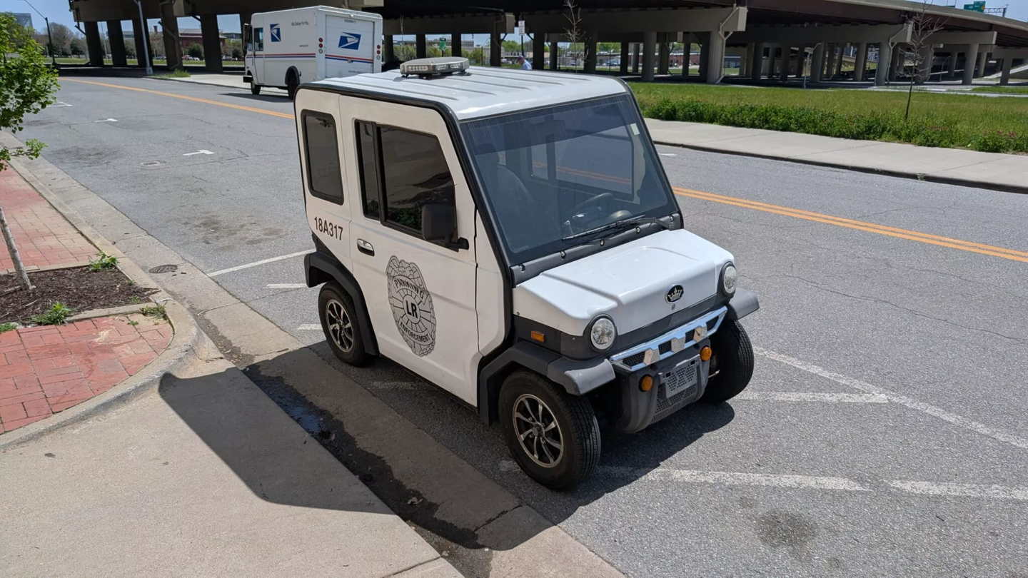 【德国街头现“AI 停车侦探”：1 小时查 1500 辆车，效率是人工 7 倍】