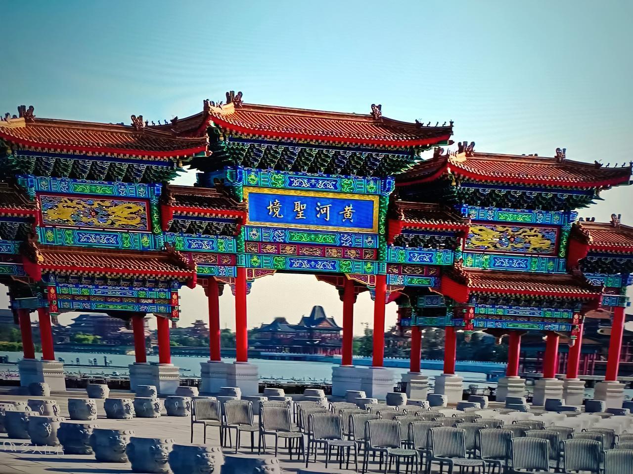 （原创）同事之间，什么样的人应该远离？

1、你说什么他都不相信的人，这种人天生