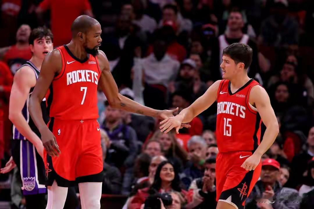 火箭背靠背客场挑战国王，乌度卡需要坚持上一场策略
北京时间12月22日上午11点