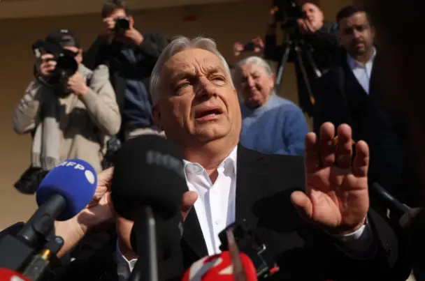 当地时间4月12日，匈牙利总理欧尔班承认在国会选举中落败，结束了他长达16年的执