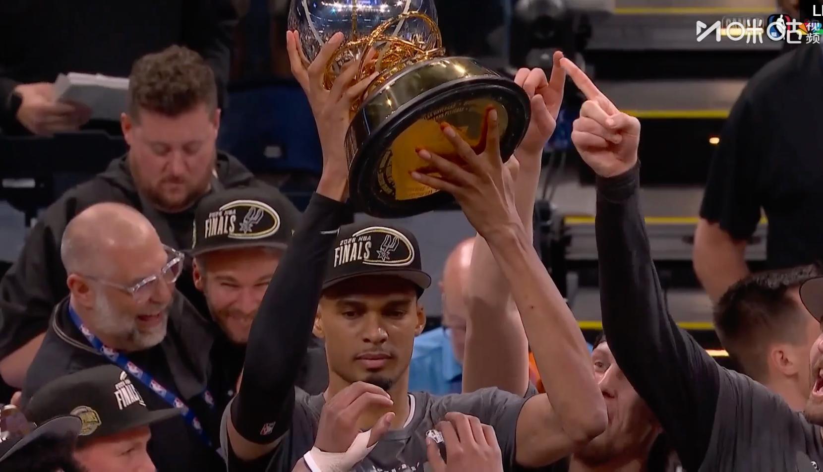 NBA#文班出山即西冠# 出嵩山少林，夺西决冠军！出山即夺冠！恭喜文班！ 【看N