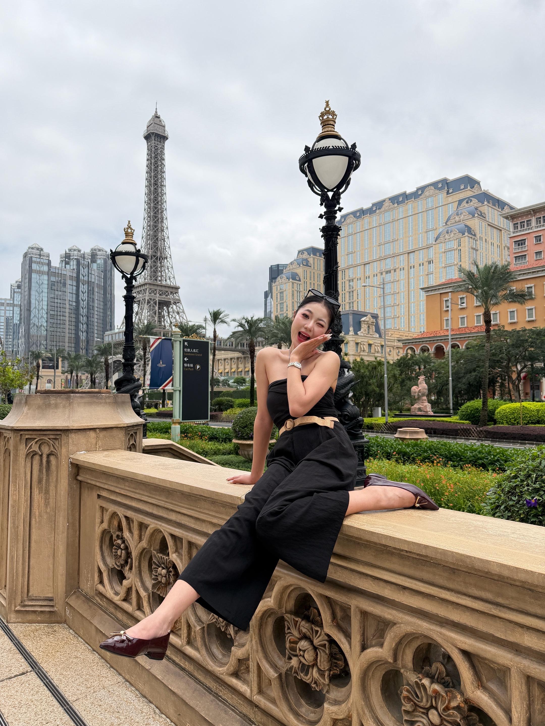 人不仅可以往前走 还可以四处走走.⛲️。