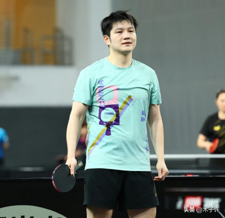 记录我的2024我早就说，小胖儿得把那个系脑袋上的带子整下来，戴上以后，整个一个