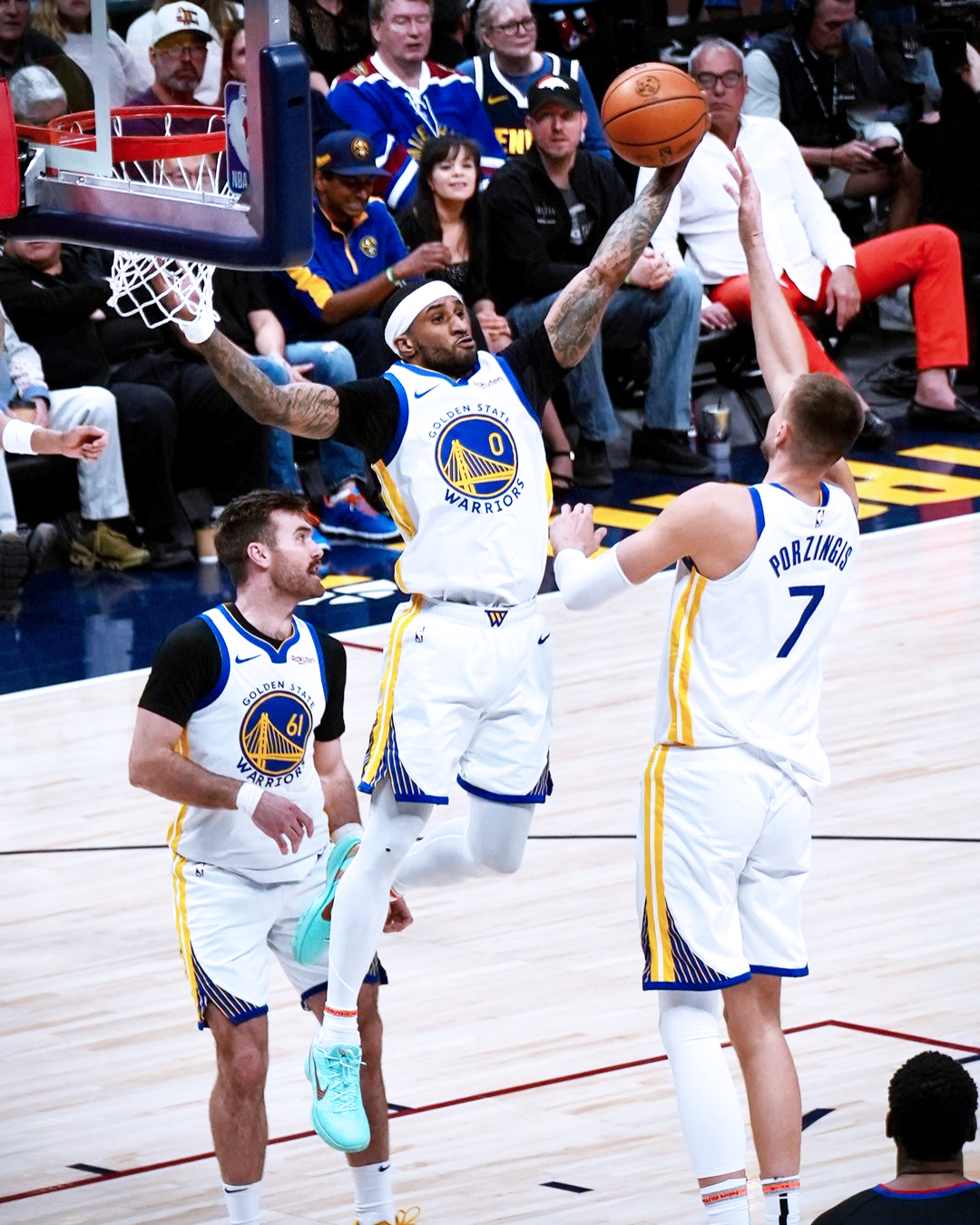 恭喜佩顿二世达成生涯1000个篮板里程碑🏀 