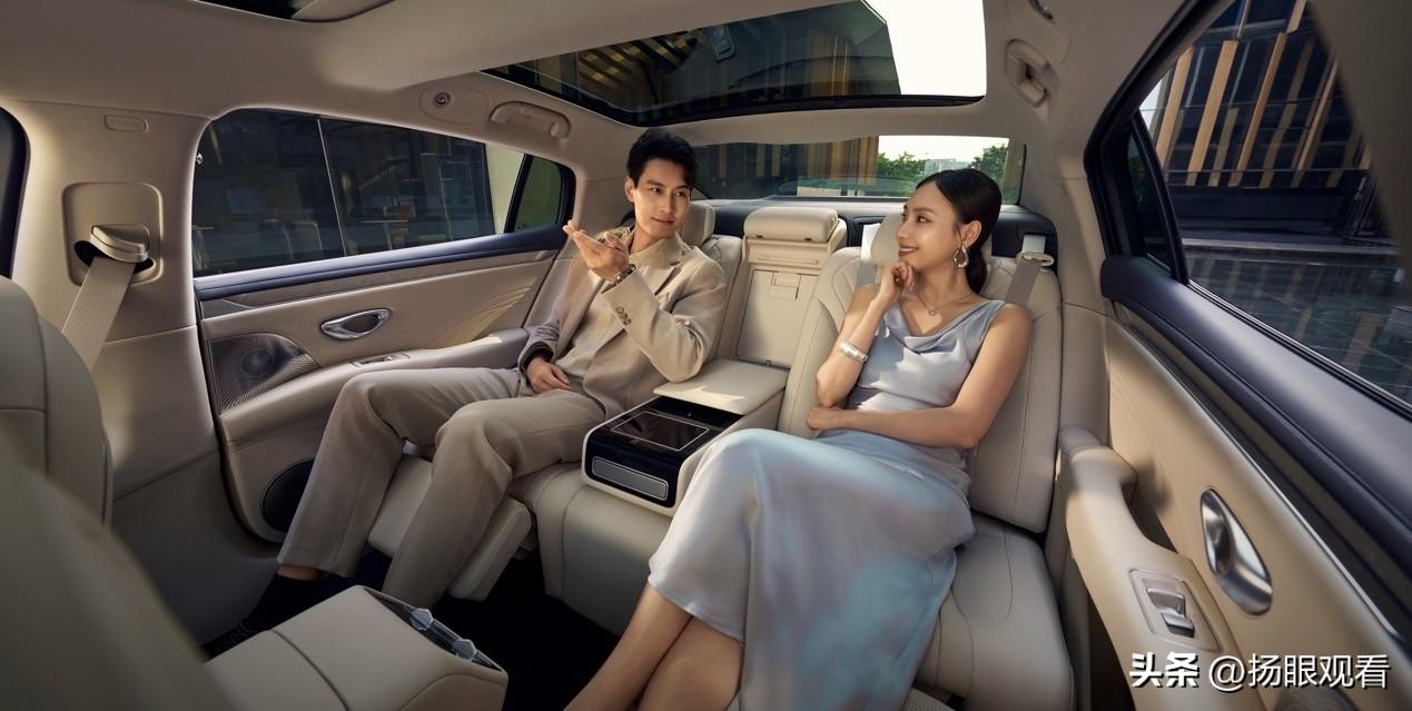 同级根本卷不过！海豹08空悬+后轮转向全标配，省下几万选装费太香了
 
但凡对比