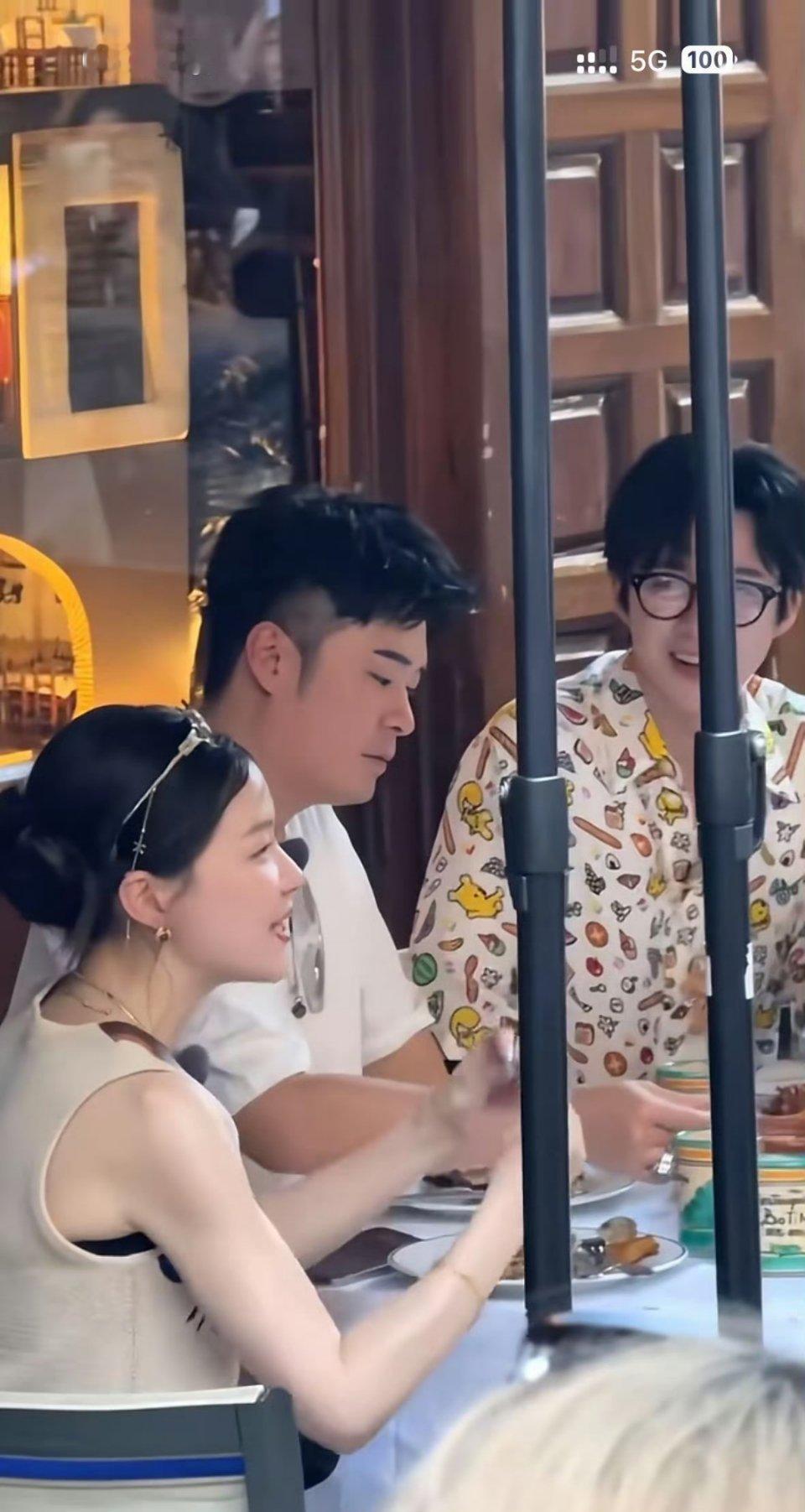 金靖：不要怀疑任何一张能进娱乐圈的脸 ​ ​​​