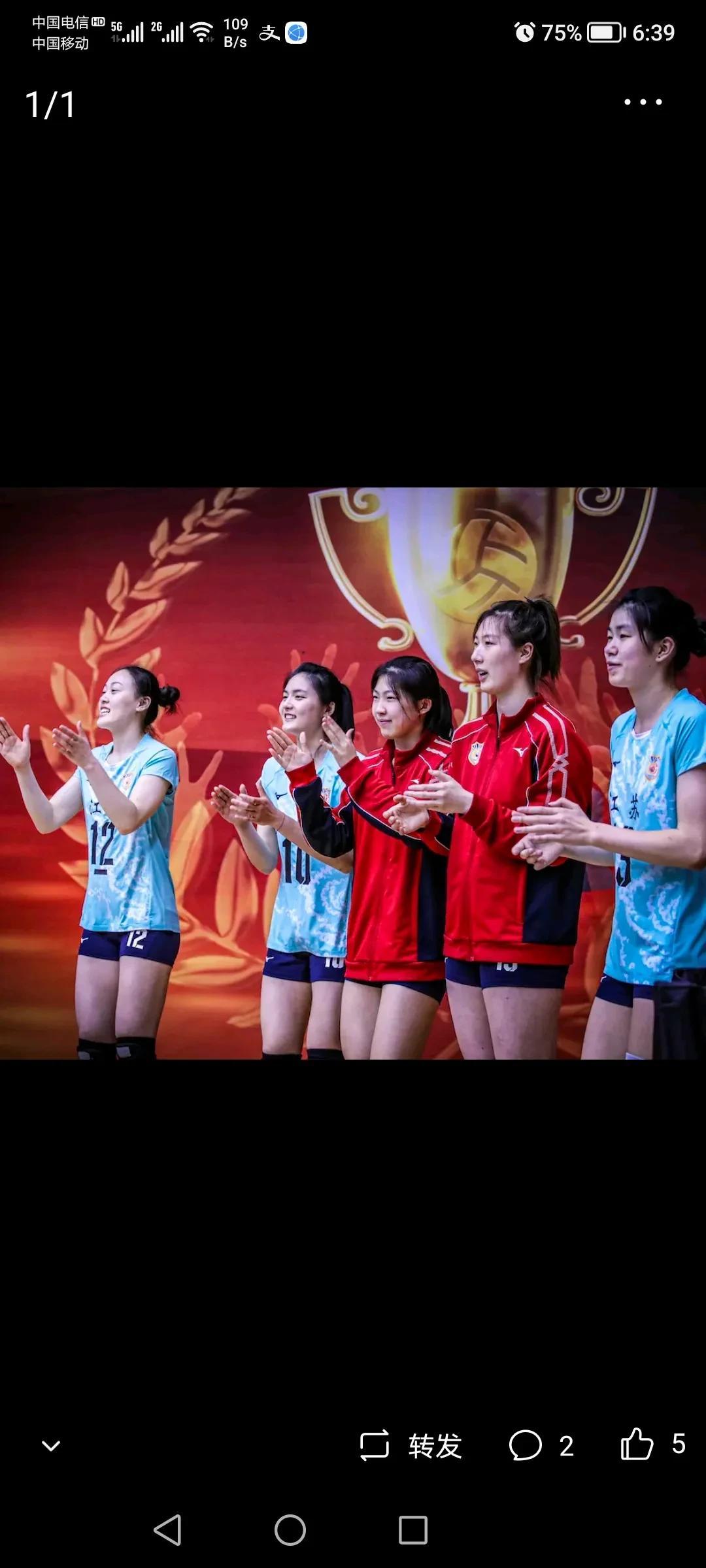 全锦赛江苏女排三队3-0轻取四川女排。在主力基本全部上调国家队的情况下，像雨后春