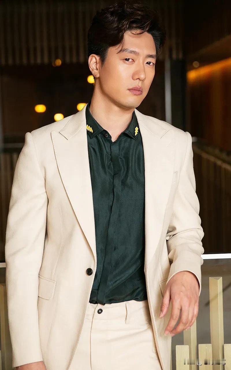 著名影视演员，凌潇肃说：我总结我拍了将近二十年的戏，让我最难受的就是《回家的诱惑