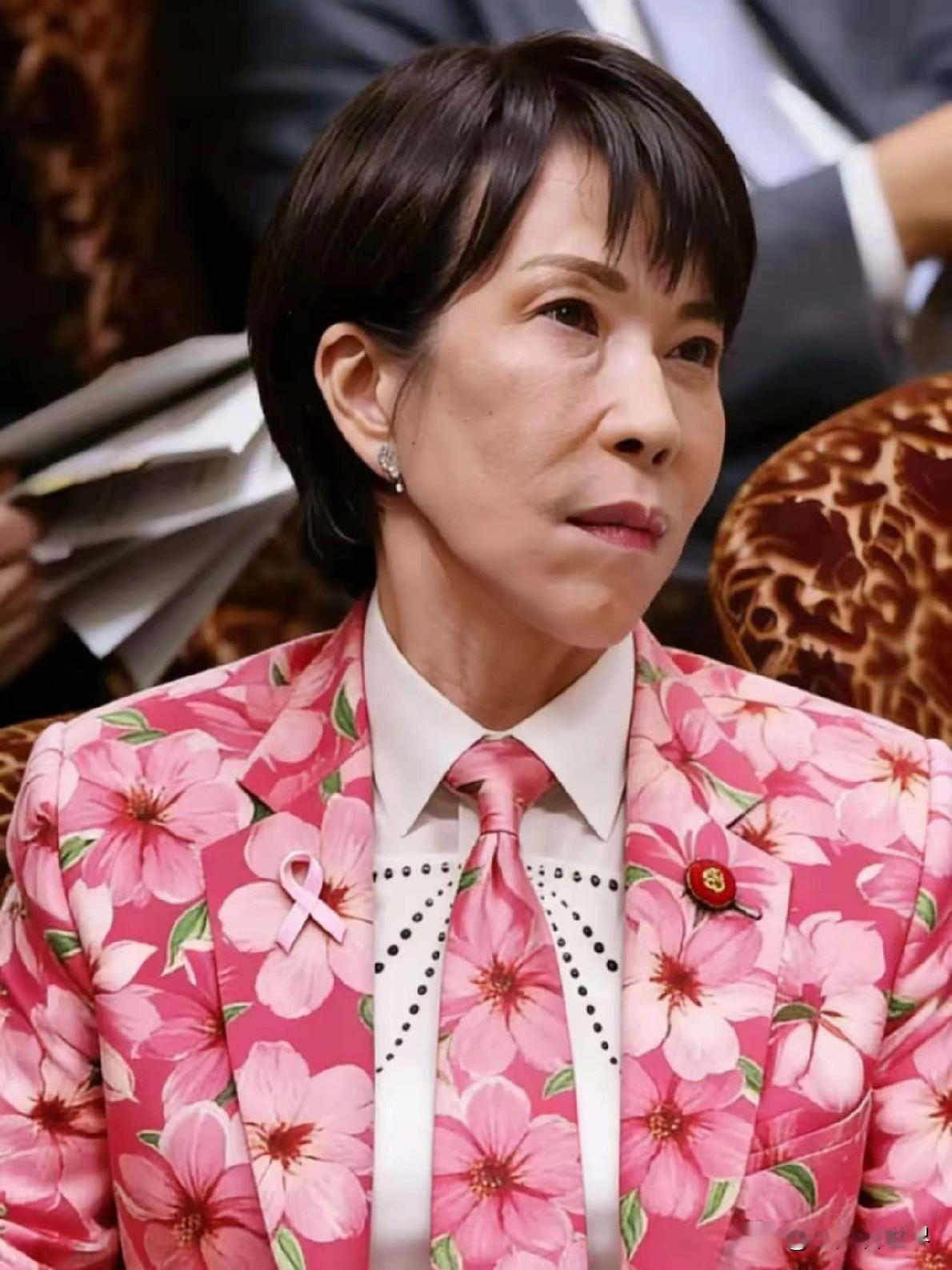 就在刚刚
日本众议院议长正式宣布

1月23日下午，日本众议院议长额贺福志郎在众