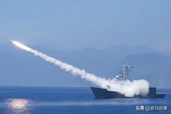 家门口实弹射击！台湾海峡这场军演真不简单！

当“实弹射击”与“台湾海峡”这两个
