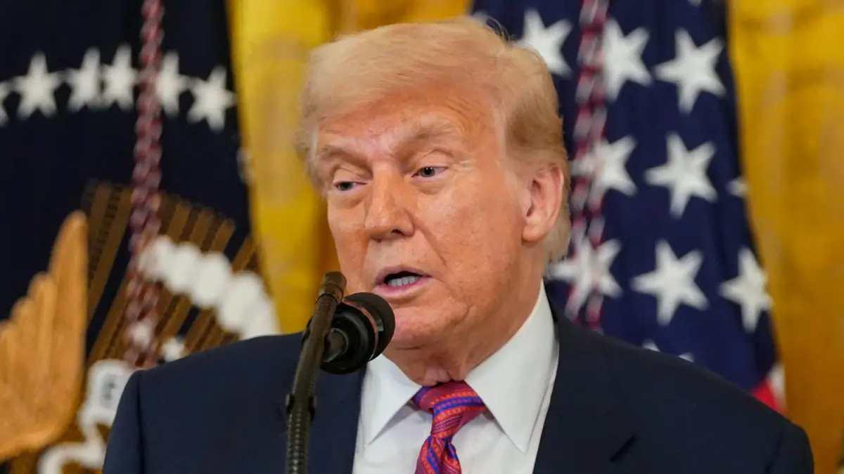 特朗普要再往伊朗伤口上撒一把盐？！近日伊朗内外部的局势不容乐观，因为持续的物价上