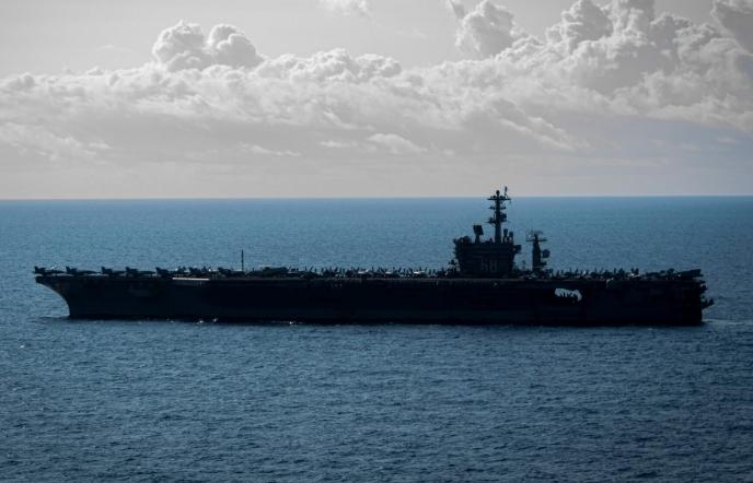 美军一天摔两架，内因难找，只剩外因了！
10月26日下午2点45分美军“尼米兹”