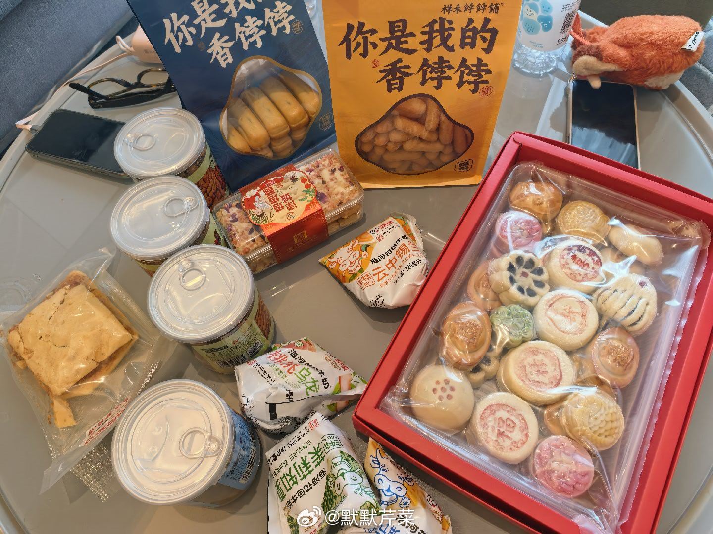 小伙伴们都得吃了  不然我哭起来可不好哄