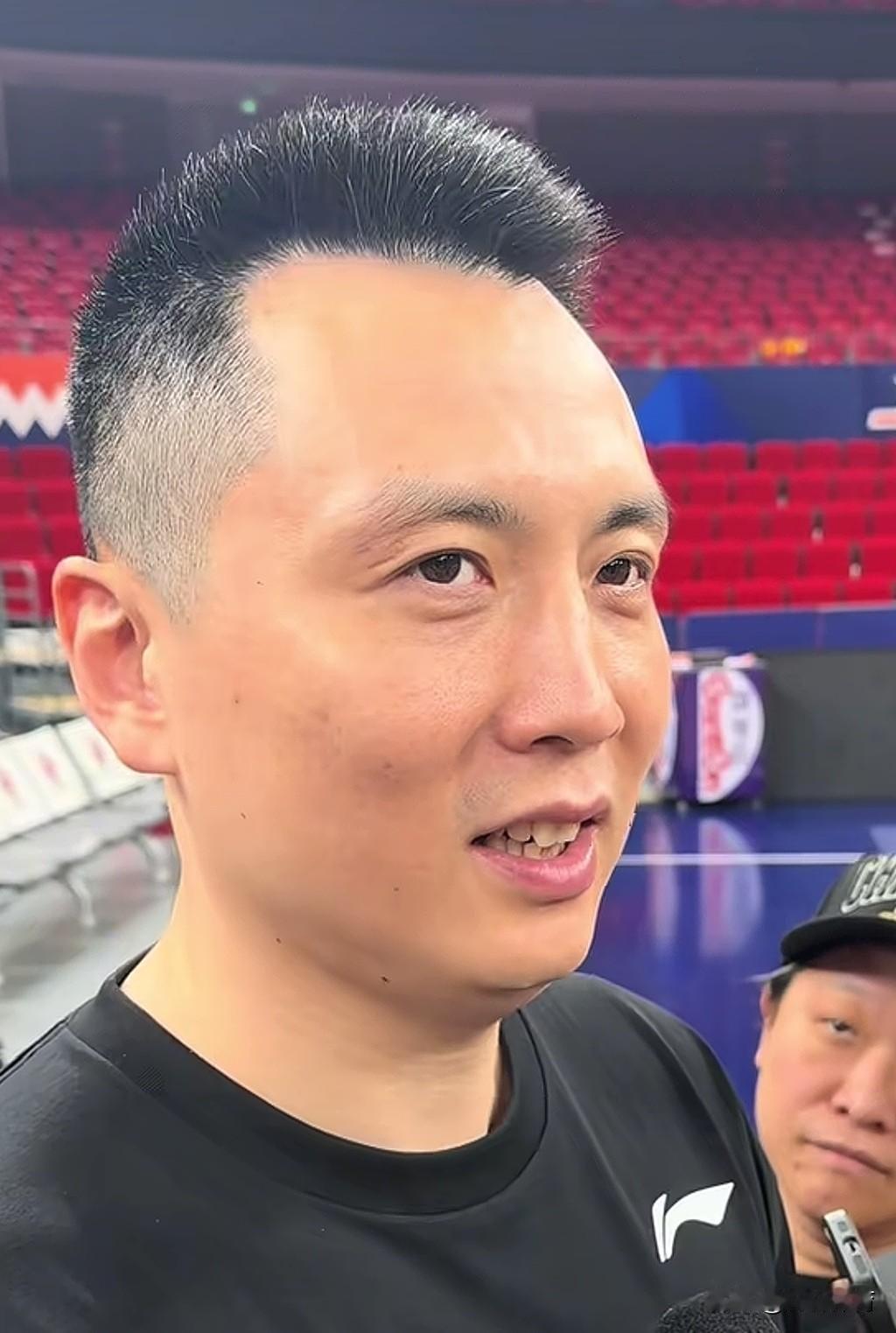 一句我们的调整空间也不大，道出了上海久事男篮主教练卢伟的无奈，今天CBA总决赛G