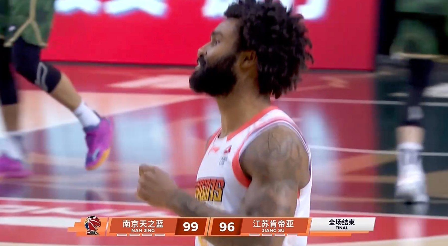 江苏德比最后这个剧情真挺有意思……南京天之蓝赛季三杀横扫江苏肯帝亚，江苏队最后四