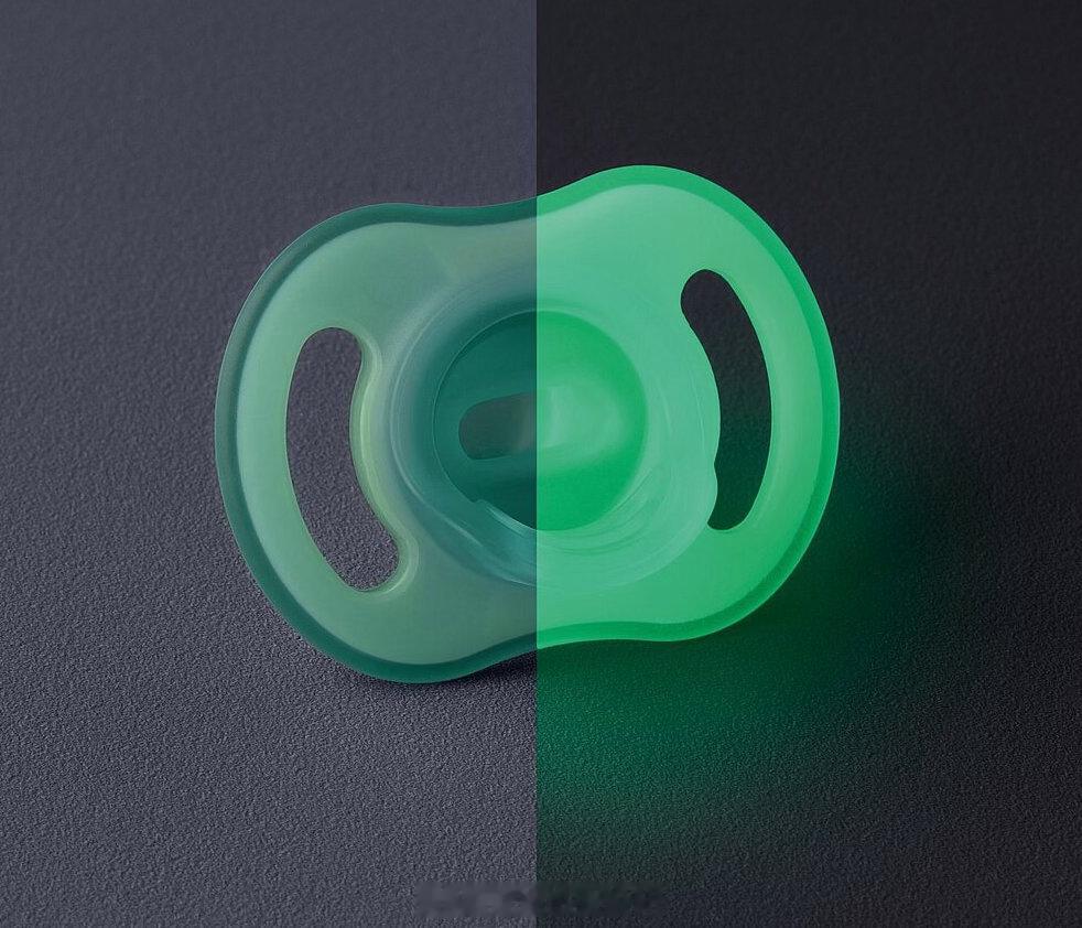 Ultra-light StayPut Soother|设计：Shu-Ming 