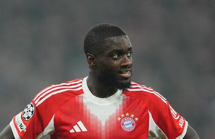 德国名记法尔克报道，拜仁已经谈妥于帕梅卡诺新合同的年薪和奖金，但还差解约条款没谈