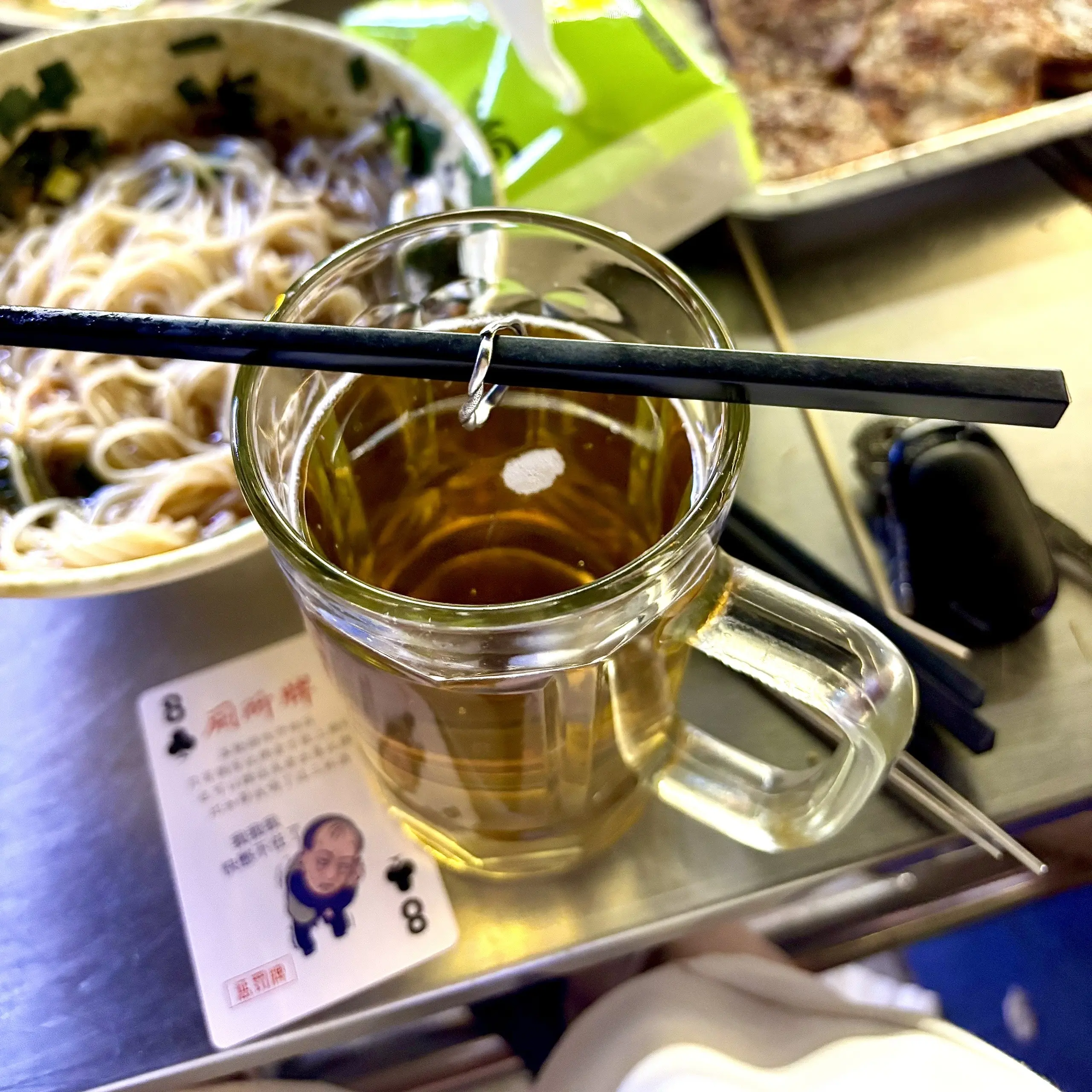 这一杯敬你我曾亲密无间却不能共度余生