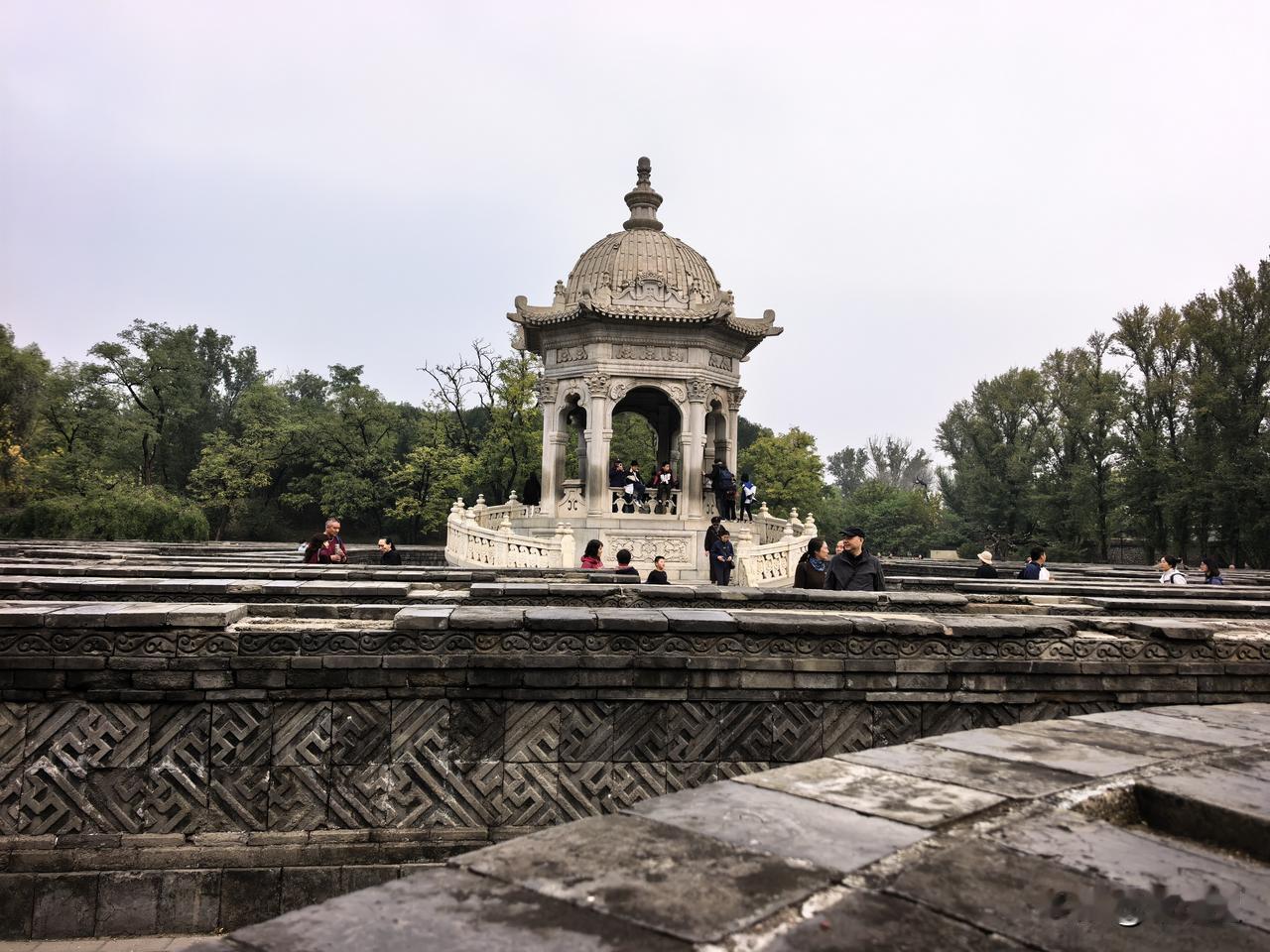 不是每场相遇都有结局，但每次遇见都有意义 缘起缘落皆珍贵 注定遇见彼此