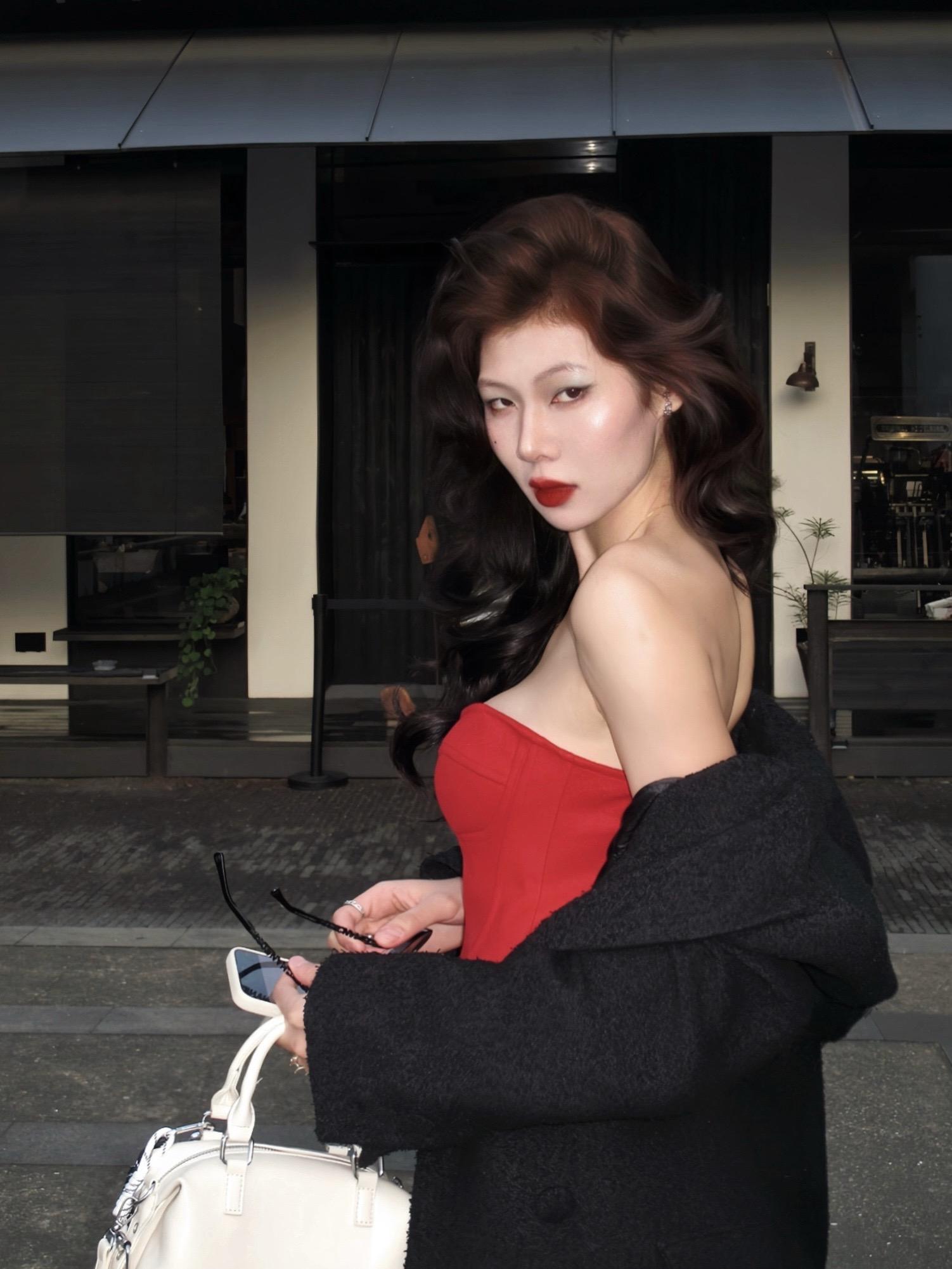 红色才是王道。