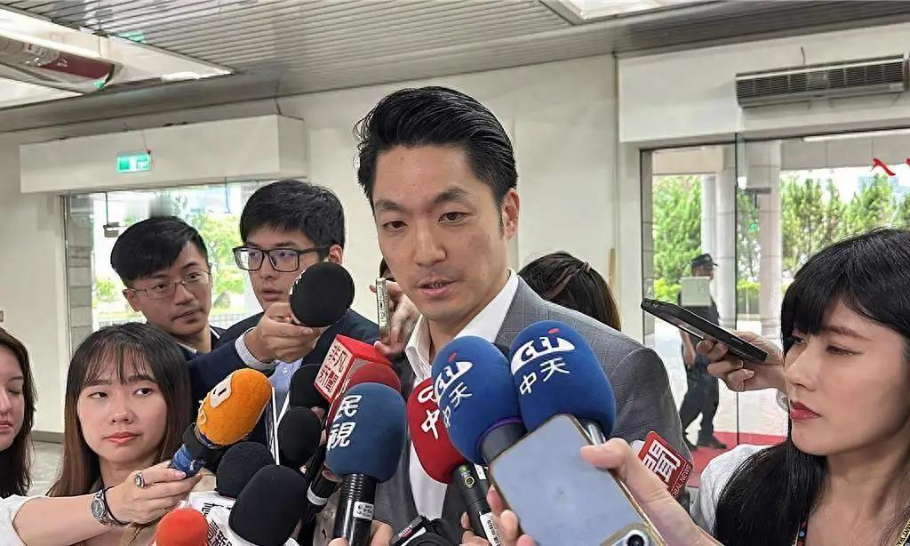 台北市长蒋万安宣称：如果大陆继续在台海进行军机绕台和军演的话，我就要停掉双城论坛