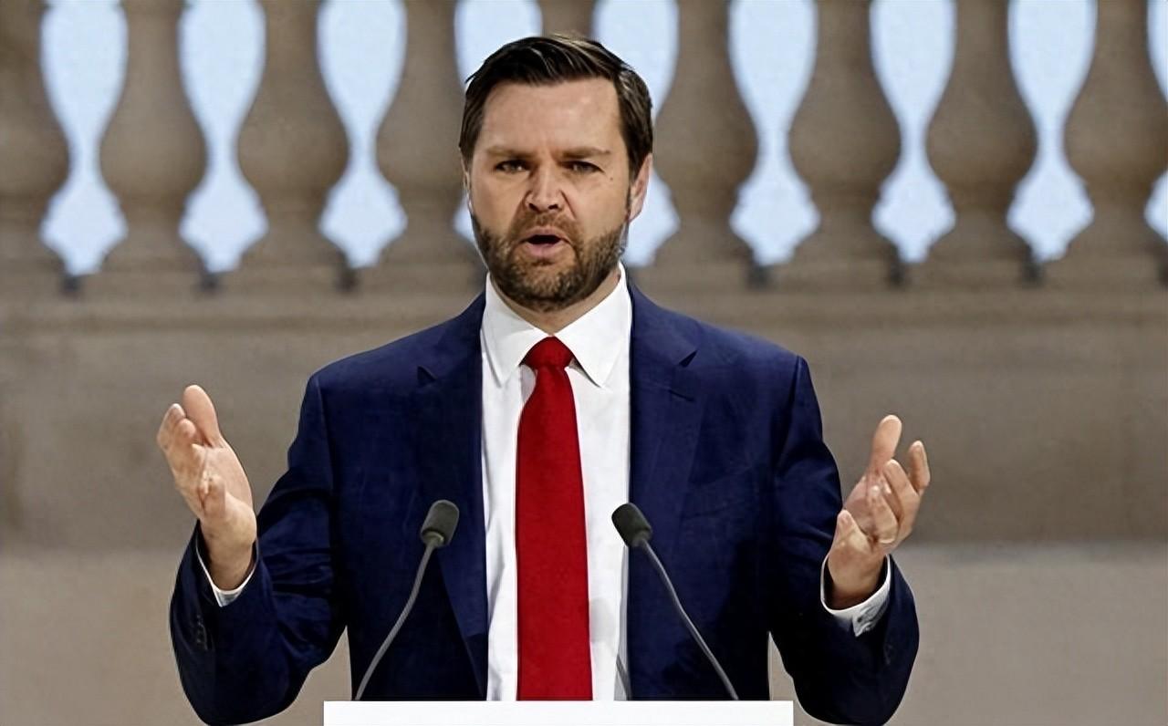 万斯决定“急流勇退”？美国下届总统已无悬念？对华态度更强硬
-
阅读前请点个赞，