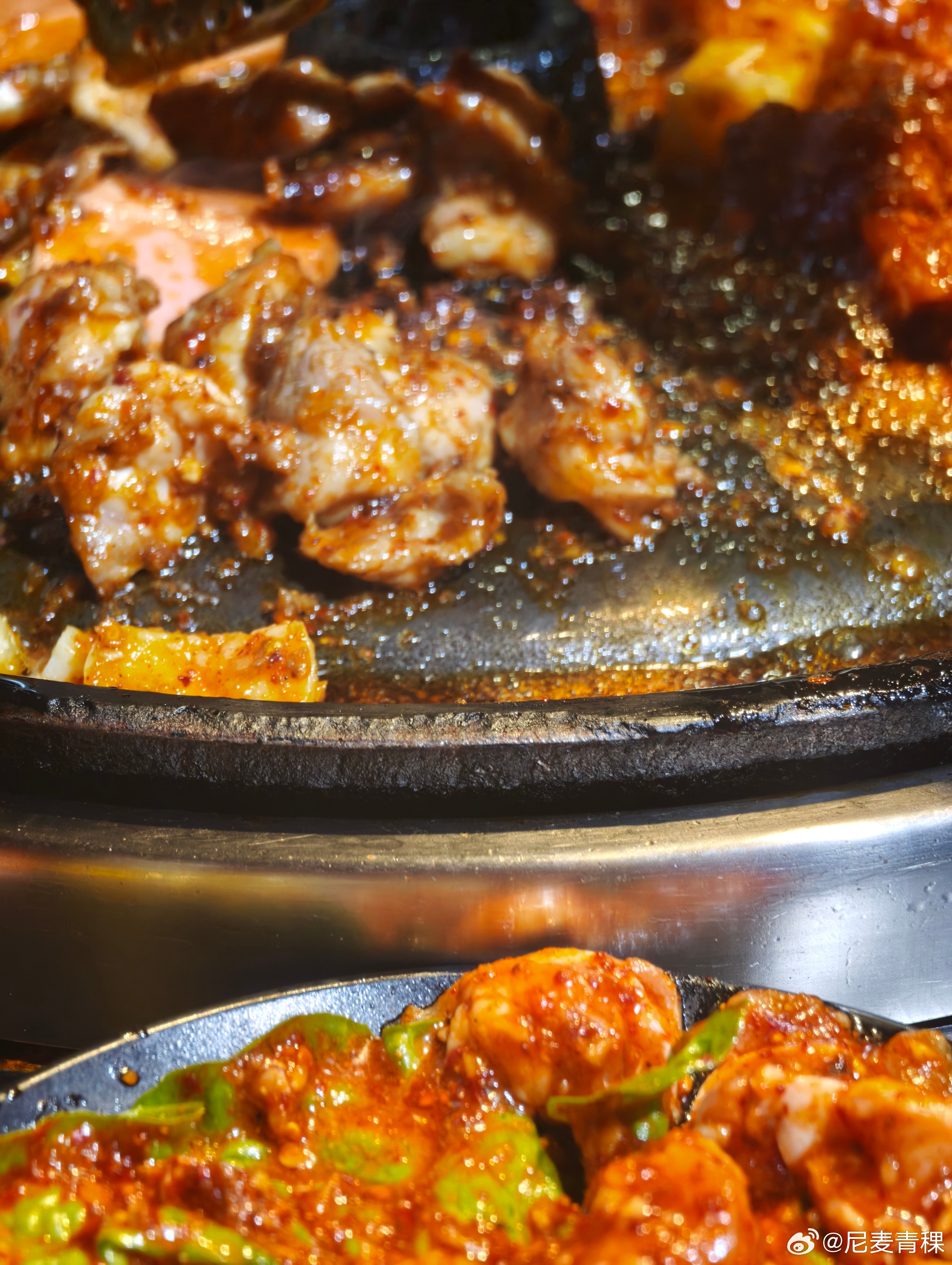 暂时不看喝酒吃肉去了