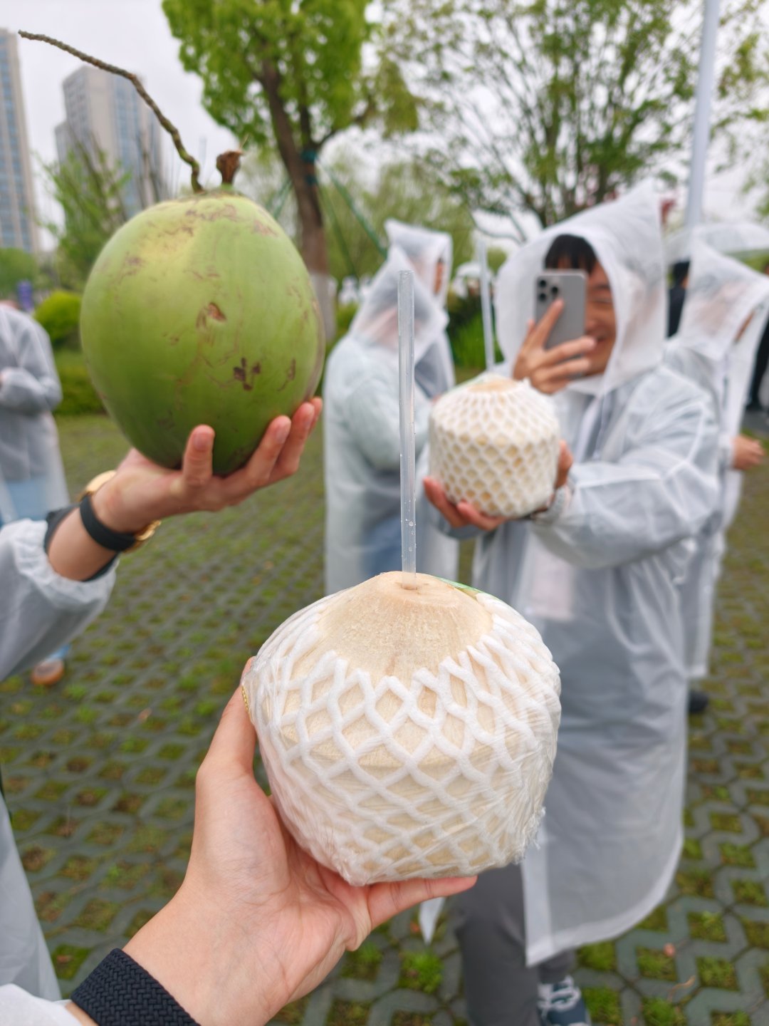 乐道L90 2000公里纯电全程辅助驾驶最短用时挑战成功！我也喝到了沙溢给我开的