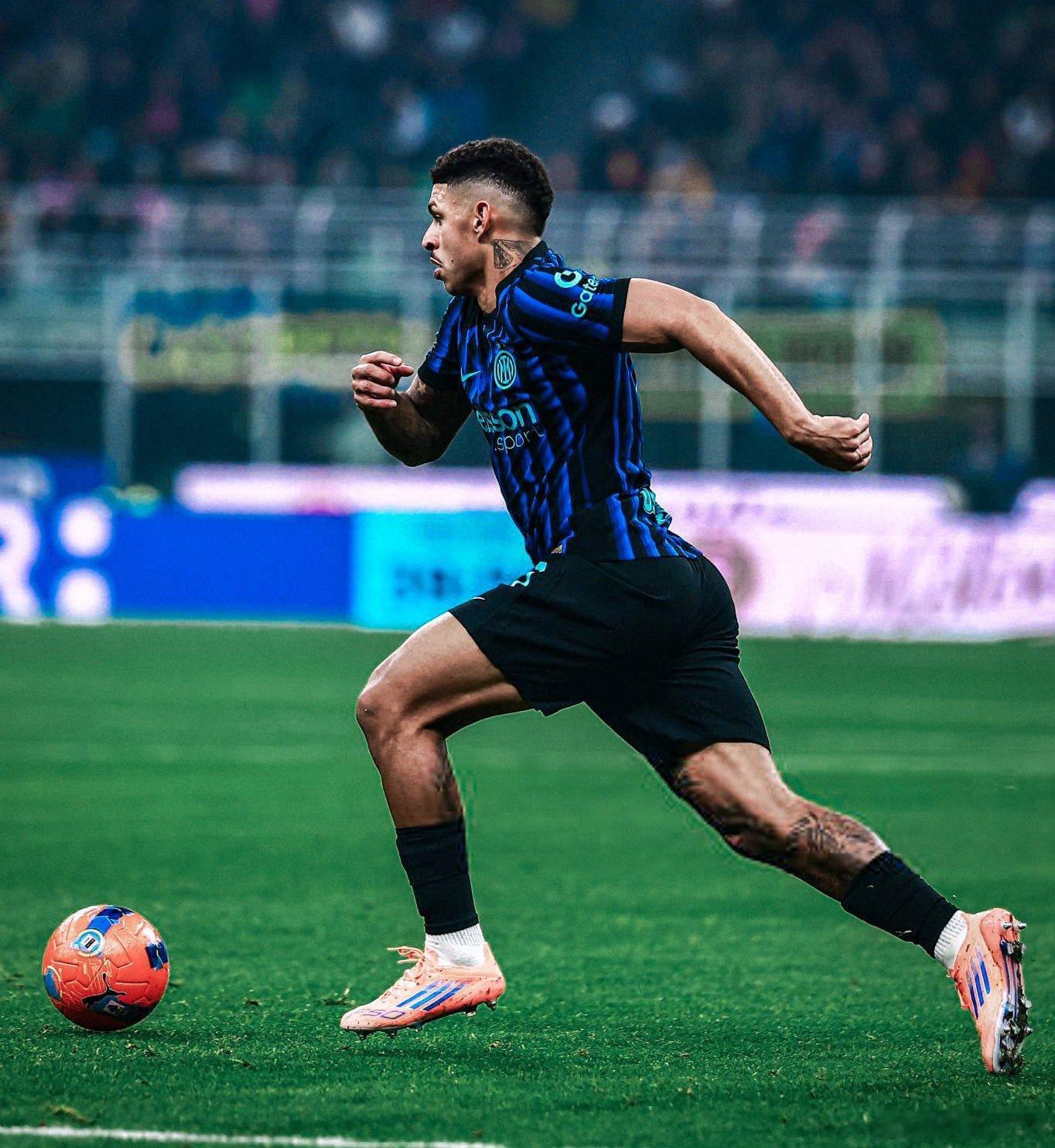 隆家里：贝西克塔斯在尝试引进路易斯·恩里克 但是国际米兰无意就这位边后卫展开谈判