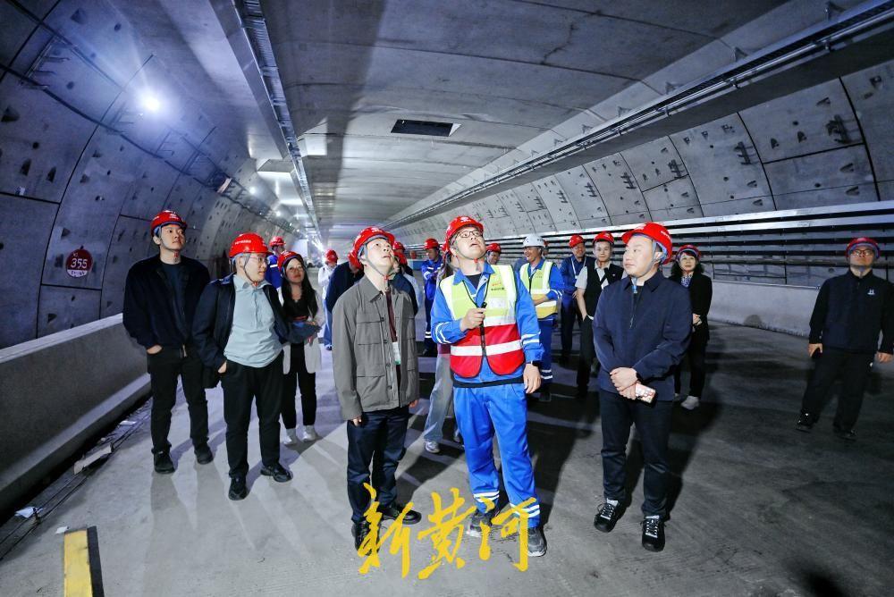 黄河下掘出6层楼高隧道，年内通车后济南跨黄缩至4分钟-app/#/content