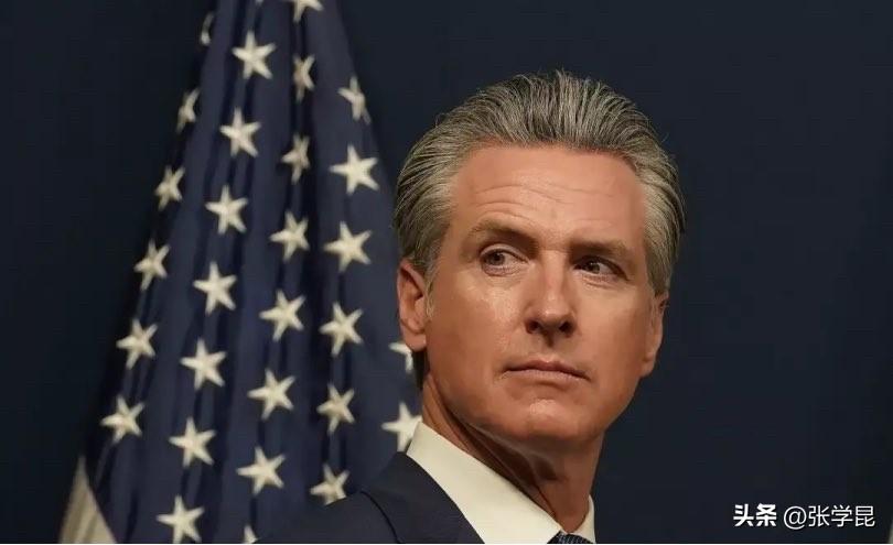 特朗普刚刚发文说：“哇！加文·纽渣（即加州州长纽森）退出了总统竞选！！！特朗普总