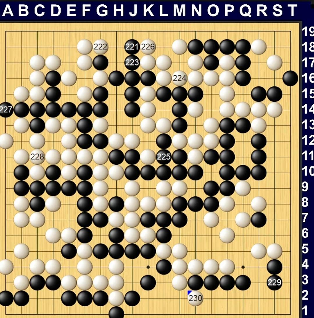 背水一战，毅飞因劫争获利又因劫争败北

野狐人气争霸赛决赛在杨楷文九段与党毅飞九