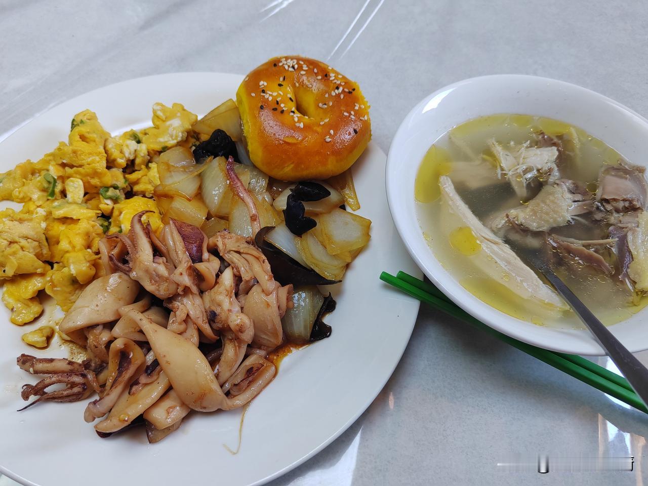 我们船是12月6号从东澳开航去日本，航行15天到达日本卸货港（21号到达卸货港）