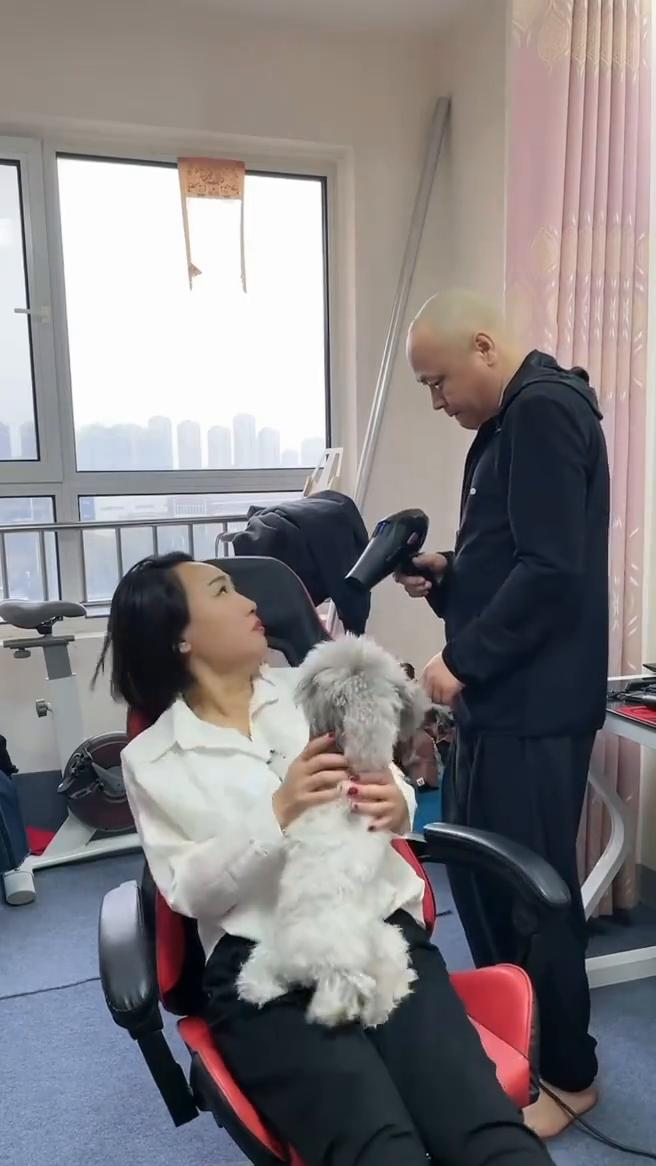 哈哈哈。