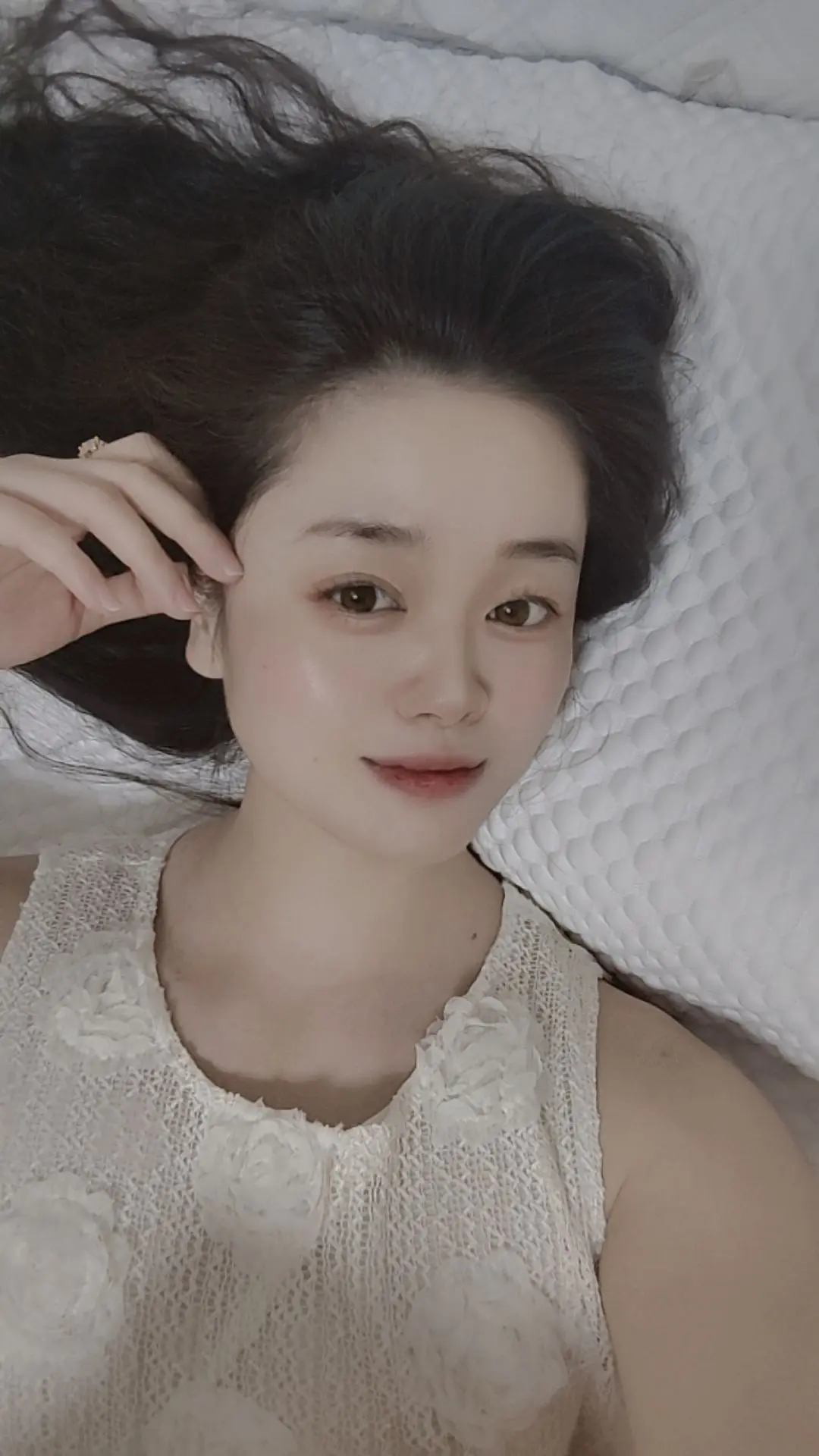 睡不着的夜晚，我都在想，到底要成为什么样的人，到底要过什么样的生活，才...