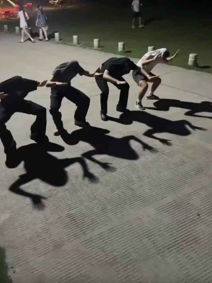 有个口号，有口号，一。
