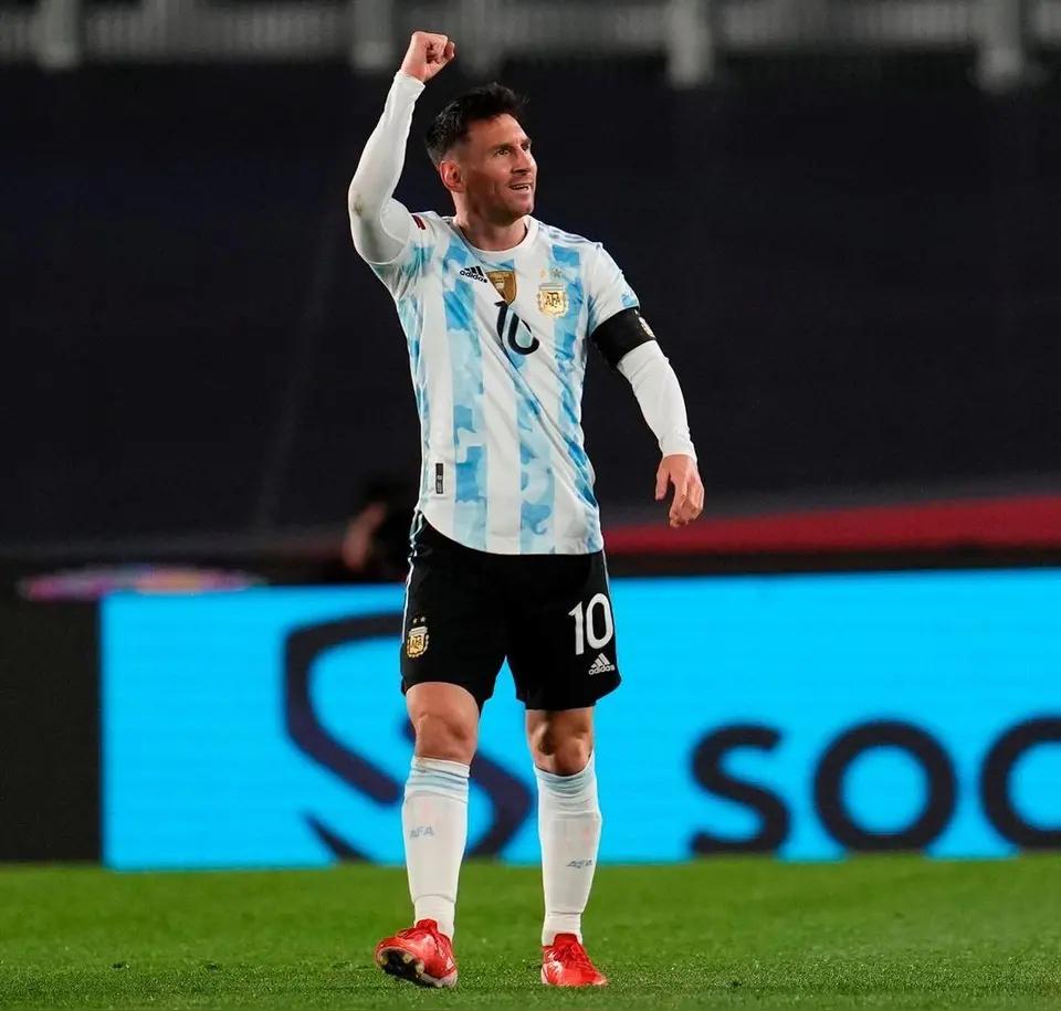 2026美加墨世界杯，真的是众神归位！
一，有的球星光芒万丈——
姆巴佩两球，