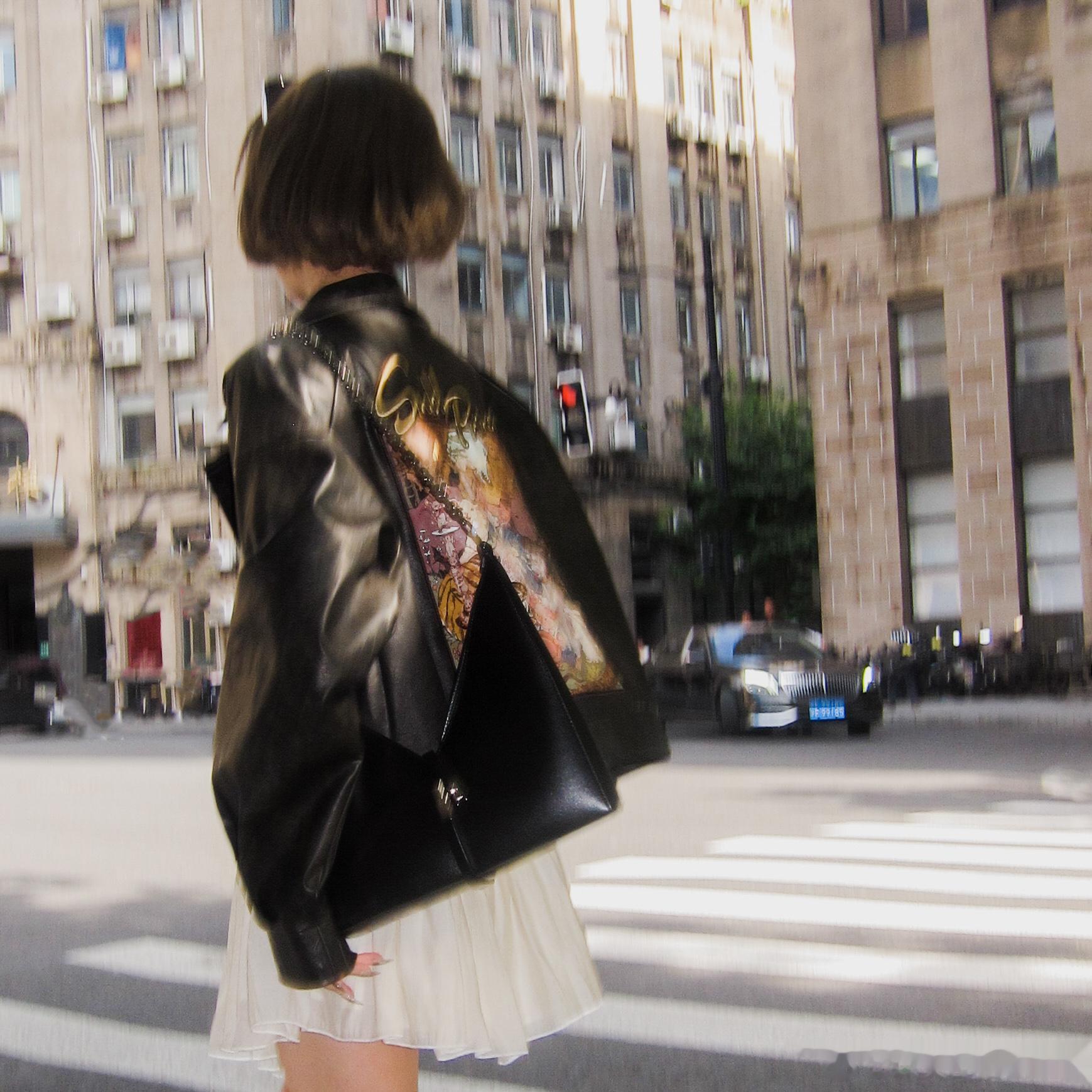 什么成分？🖤🖤帅的过分！ ​​​