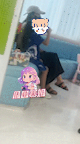 高圆圆赵又廷这对夫妻是非常顾家的，不管工作多忙，要有一个人在家陪女儿，也正是这样