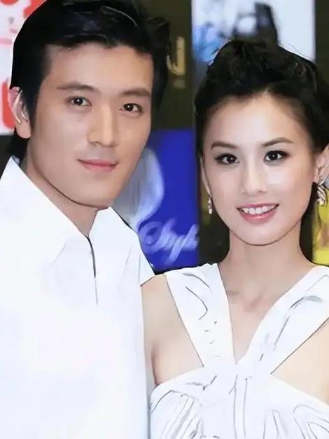 离婚后的黄圣依，状态松弛，重启女主人生

印象中的黄圣依，她是《功夫》中的哑女芳