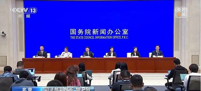 整整三十万人，说脱下制服就彻底脱下了！5月21号的发布会抛出实底：全国一年内直接