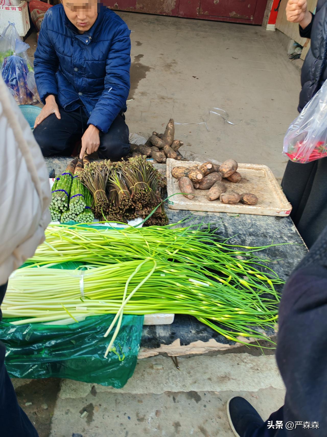 小商贩如此的理直气壮
3月11日，坐标西安。但是我昨天路过拍摄到的几张图片，见到