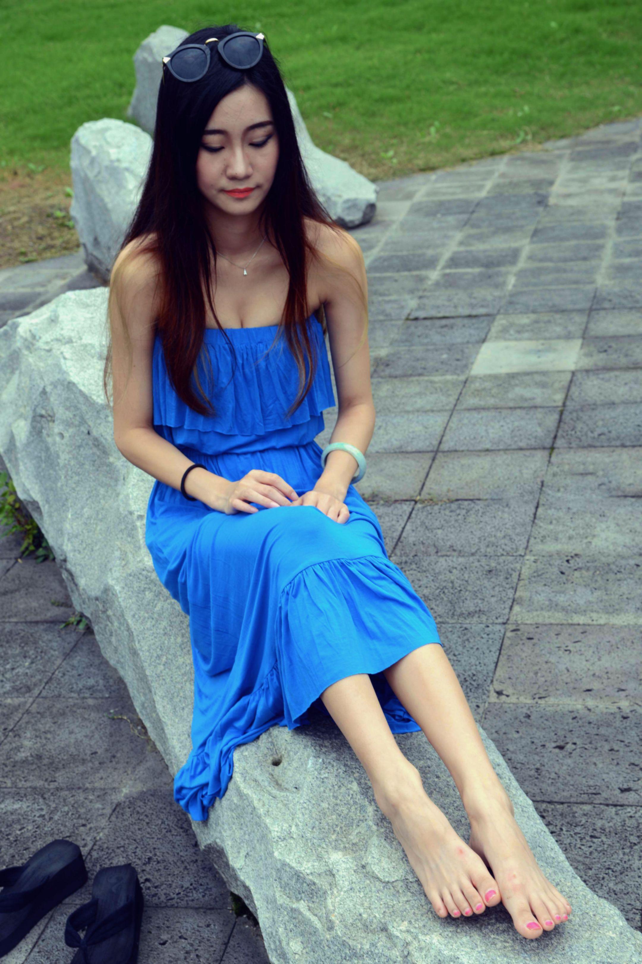 好身材好气质 喜欢就关注我吧 清纯女神 拍照姿势 女生拍照姿势