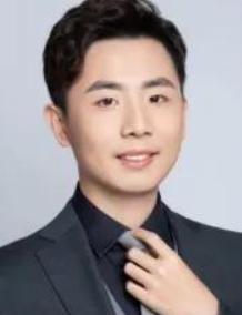 郑双佳，南方医科大学的超级学霸，中山大学顶尖的博士，获得博士最高奖项，入选了斯坦